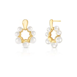 Pendientes Medianos de Perla Sintética con Colgante Calado en Oro Blanco